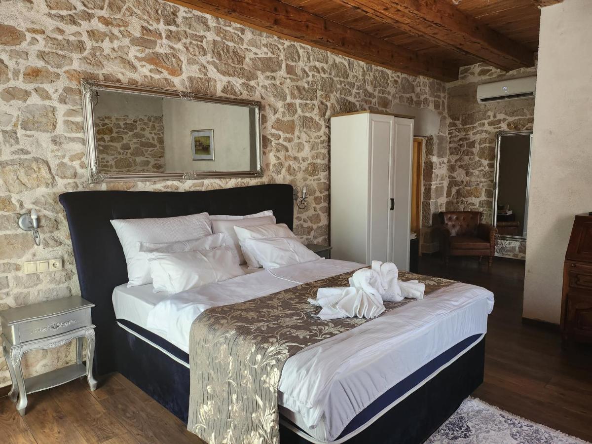Boutique Vila Marijini Dvori Tribalj Exterior foto