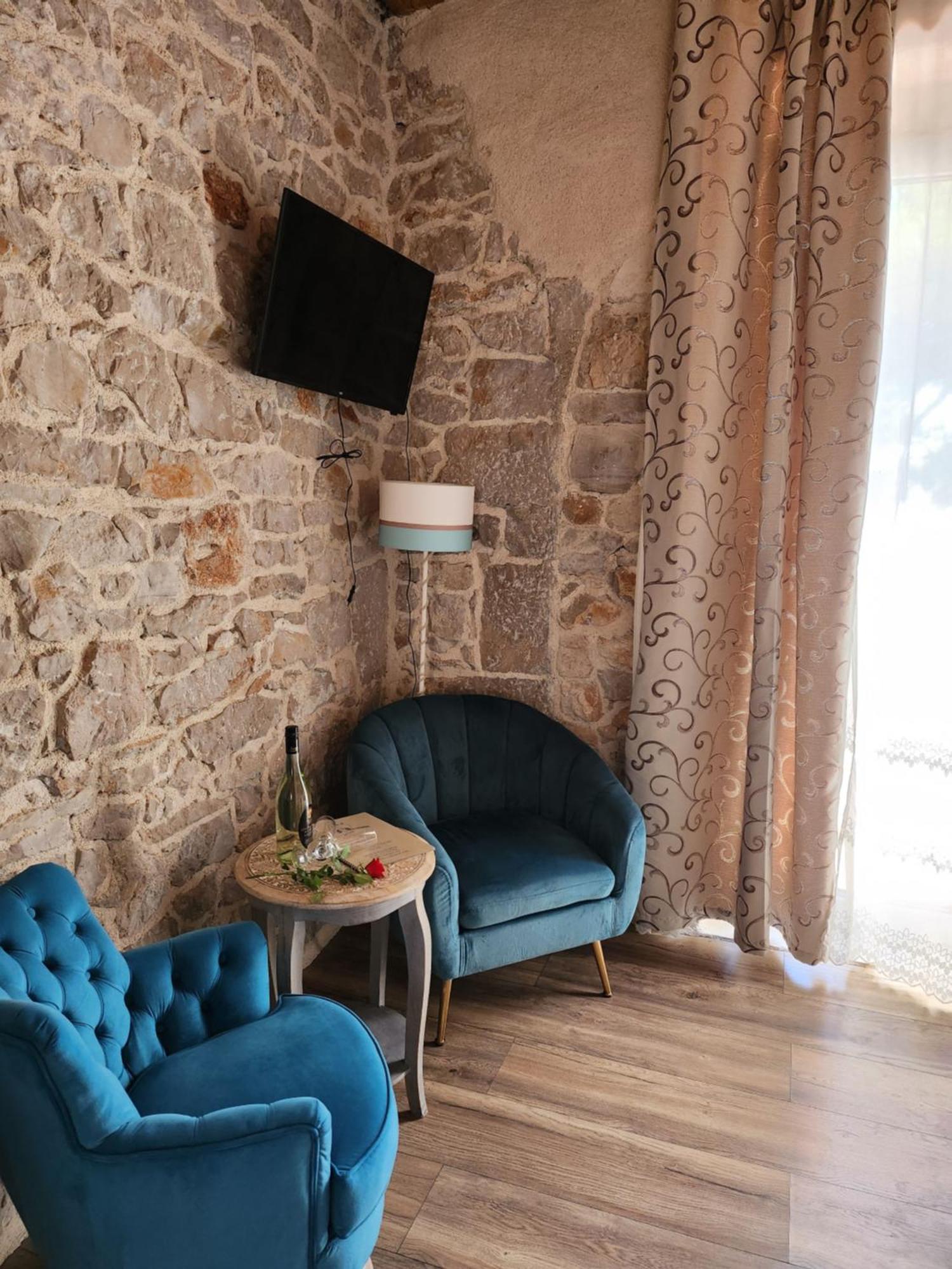 Boutique Vila Marijini Dvori Tribalj Exterior foto